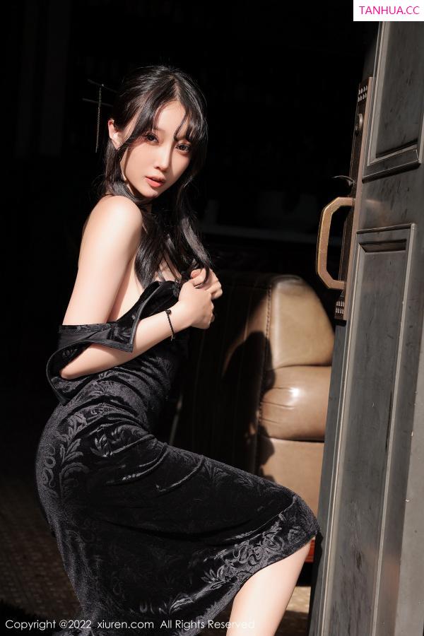 玥儿玥  [XiuRen]高清写真图 2022.12.27 No.6050 玥儿玥er 海南旅拍第53张图片